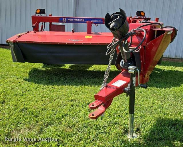 Image of New Holland 210 equipment image 1