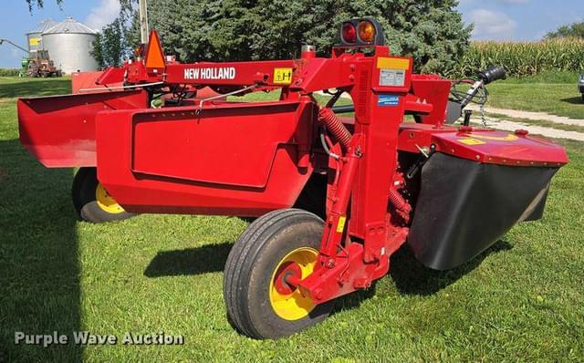 Image of New Holland 210 equipment image 4