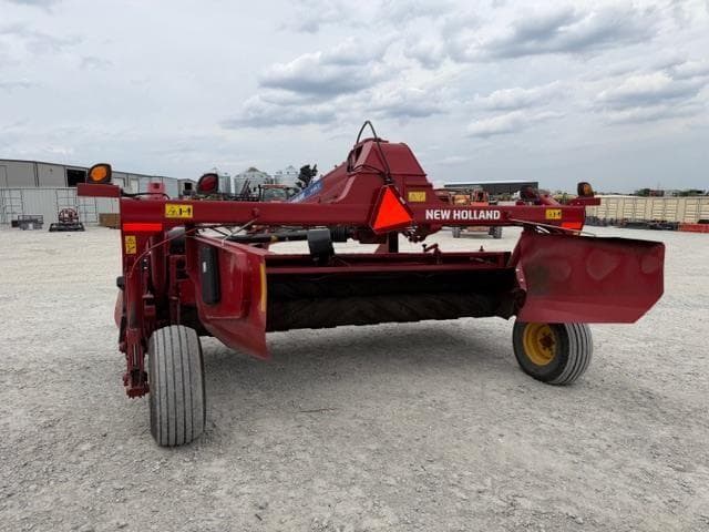 Image of New Holland 313 equipment image 3