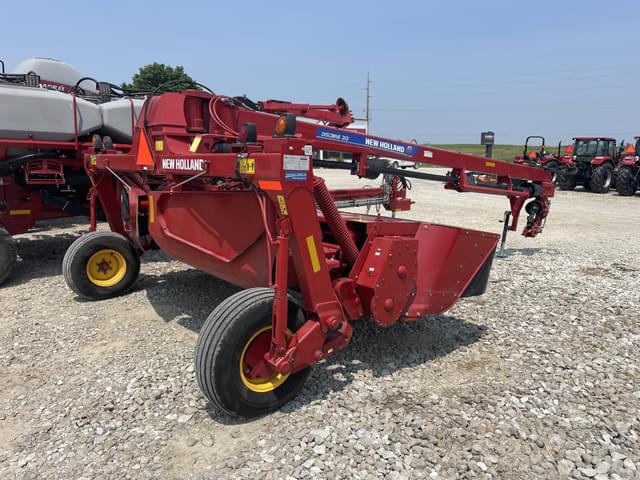 Image of New Holland 313 equipment image 3