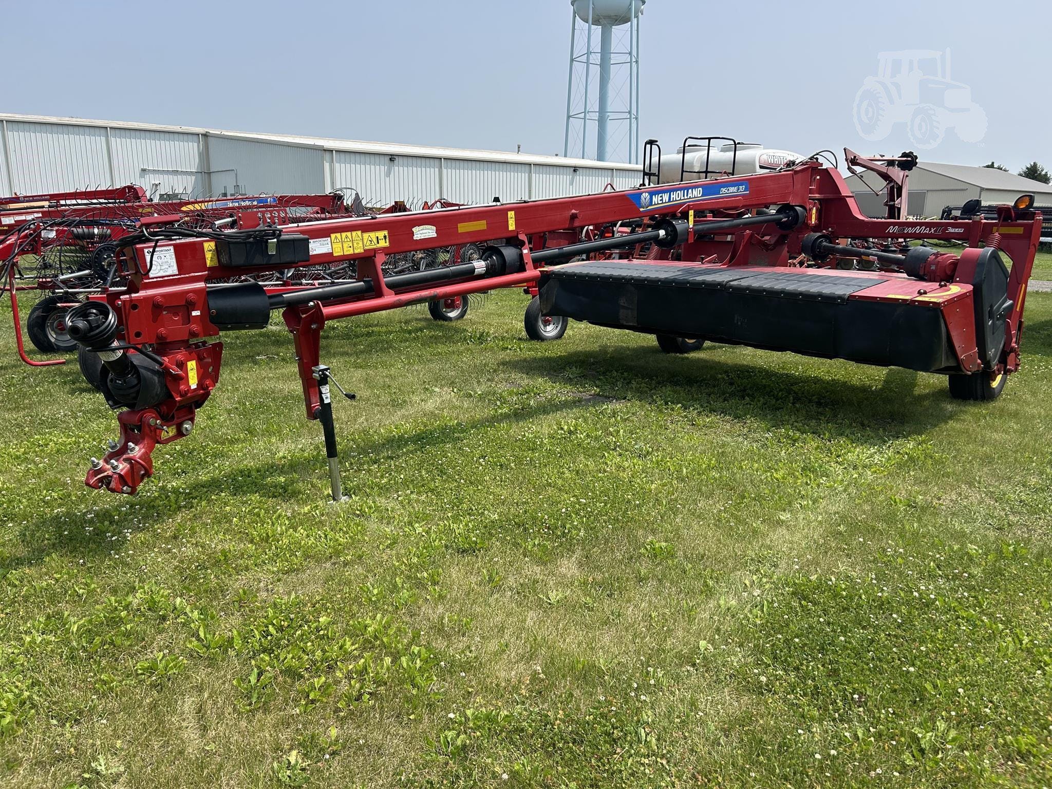 2022 New Holland 313 Equipment Image0