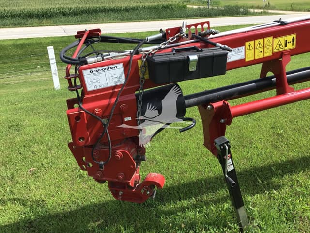 Image of New Holland 313 Plus equipment image 1