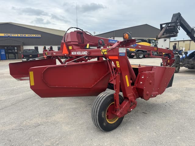 Image of New Holland 313 equipment image 3