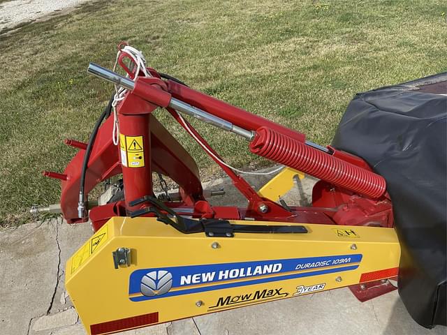 Image of New Holland Duradisc 109M equipment image 3