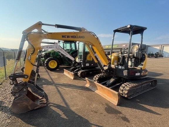 Image of New Holland E37C equipment image 4