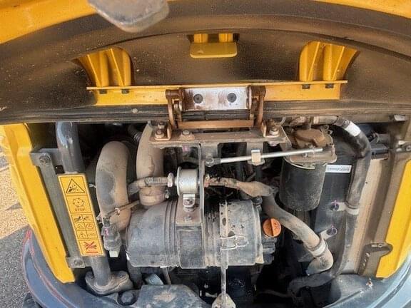 Image of New Holland E37C equipment image 2