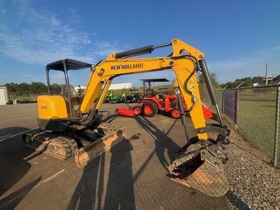 2022 New Holland E37C Equipment Image0
