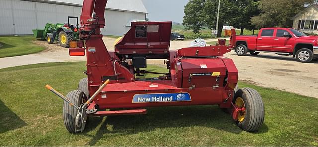 Image of New Holland FP240 equipment image 4