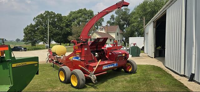 Image of New Holland FP240 equipment image 3