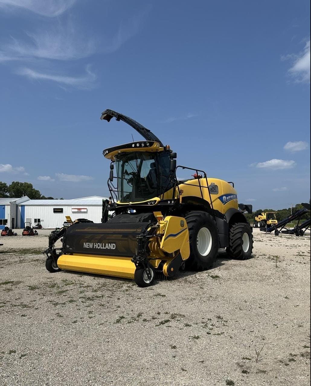 2022 New Holland FR650 Equipment Image0