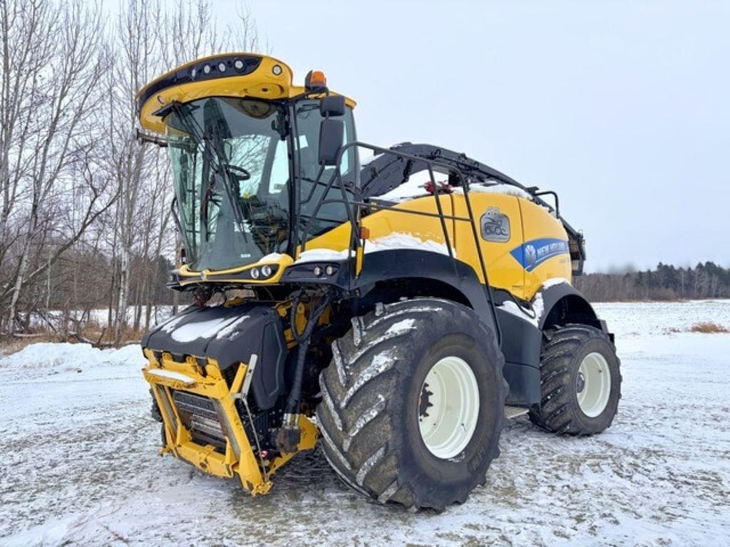 2022 New Holland FR920 Equipment Image0
