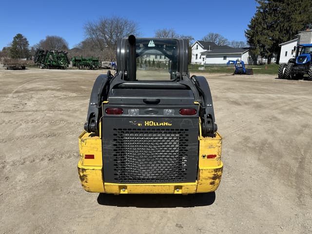 Image of New Holland L320 equipment image 3