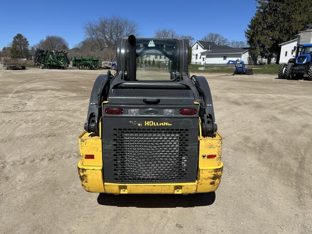Image of New Holland L320 equipment image 3