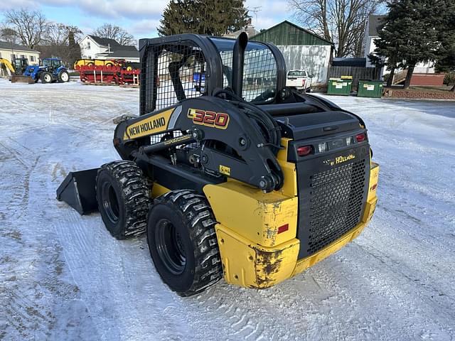 Image of New Holland L320 equipment image 4