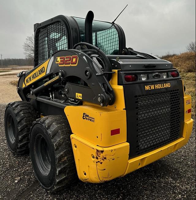 Image of New Holland L320 equipment image 2