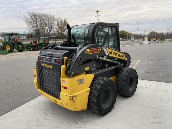 Image of New Holland L320 equipment image 2