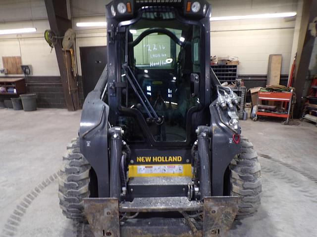 Image of New Holland L328 equipment image 2