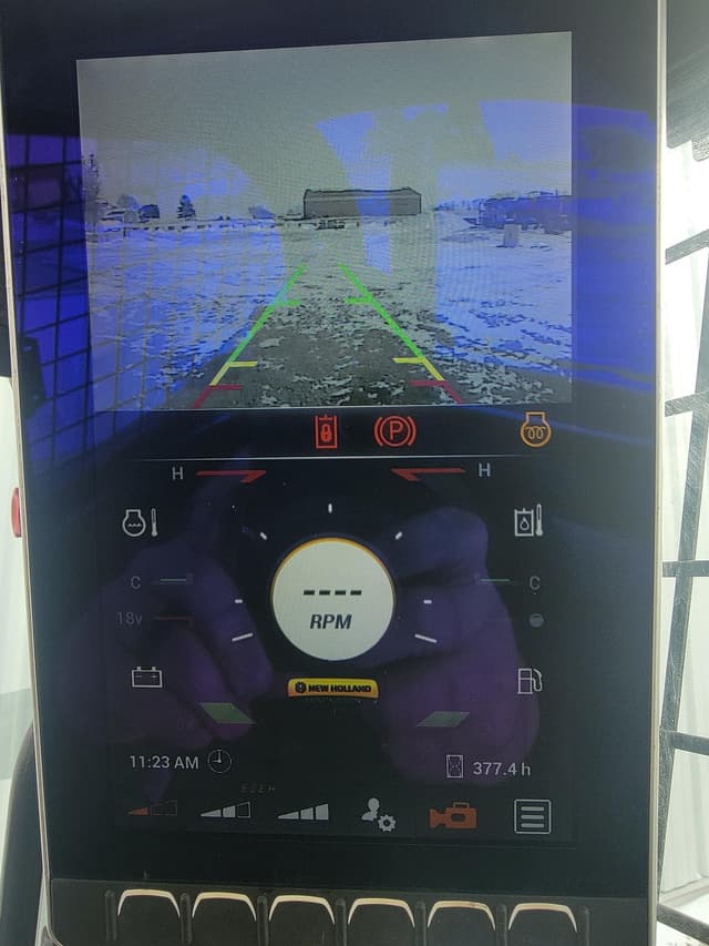 Image of New Holland L320 equipment image 4