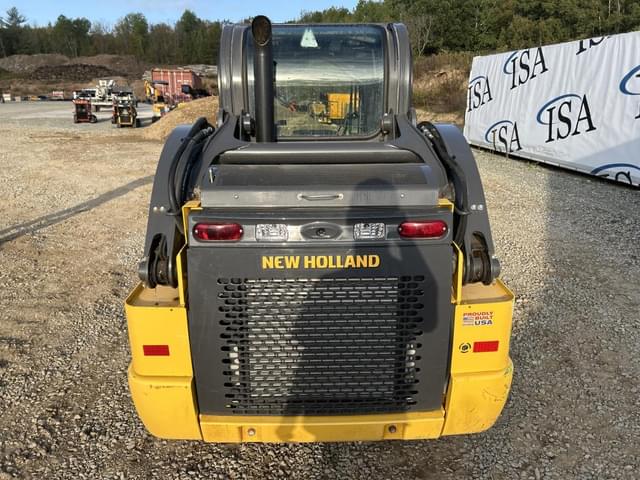 Image of New Holland L320 equipment image 3