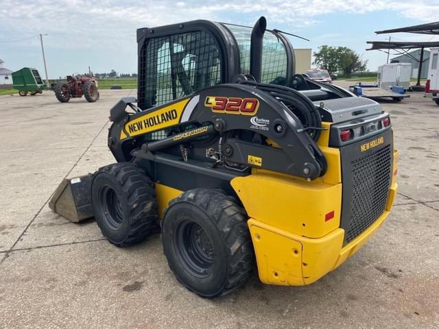 Image of New Holland L320 equipment image 3