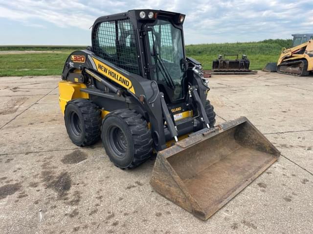 Image of New Holland L320 equipment image 1