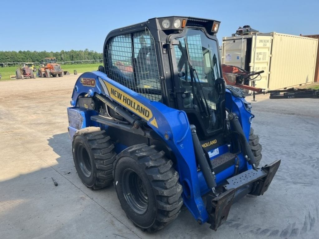 2022 New Holland L320 Equipment Image0