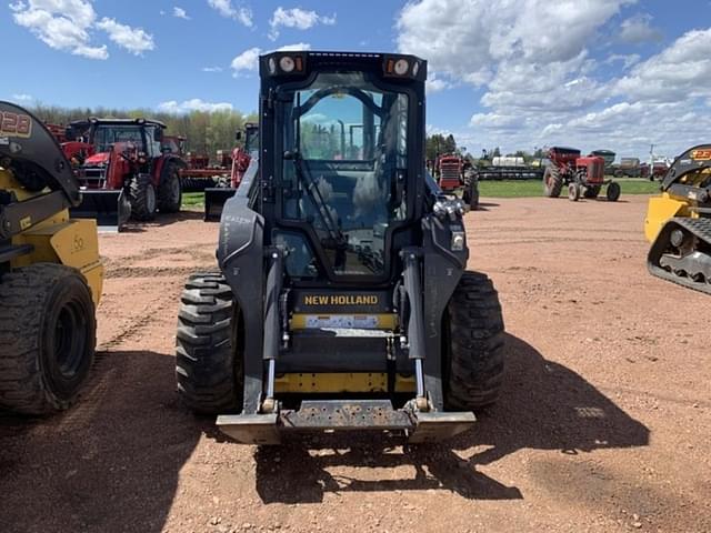 Image of New Holland L320 equipment image 1