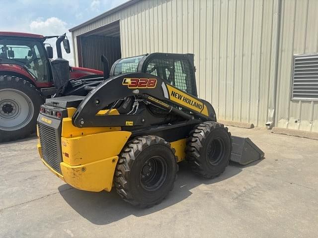Image of New Holland L328 equipment image 3