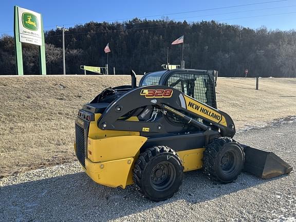 Image of New Holland L328 equipment image 3