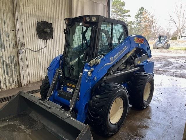2022 New Holland L328 Equipment Image0