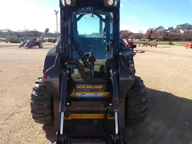 Image of New Holland L328 equipment image 1