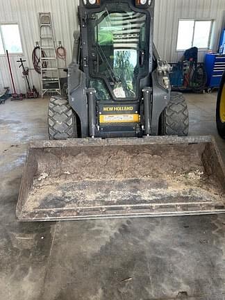 Image of New Holland L328 equipment image 4