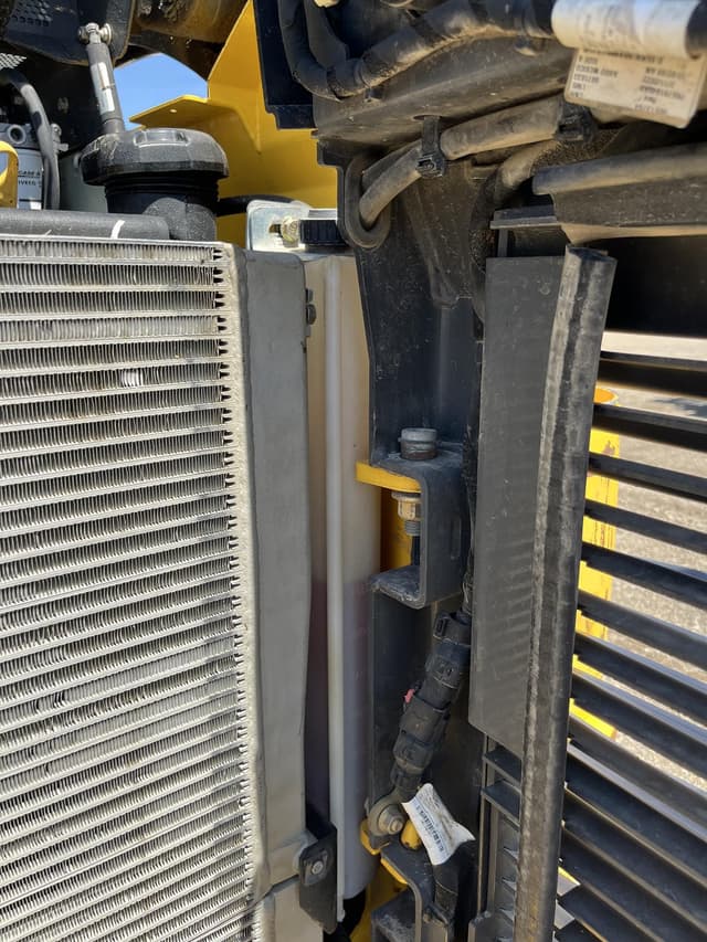 Image of New Holland L328 equipment image 4