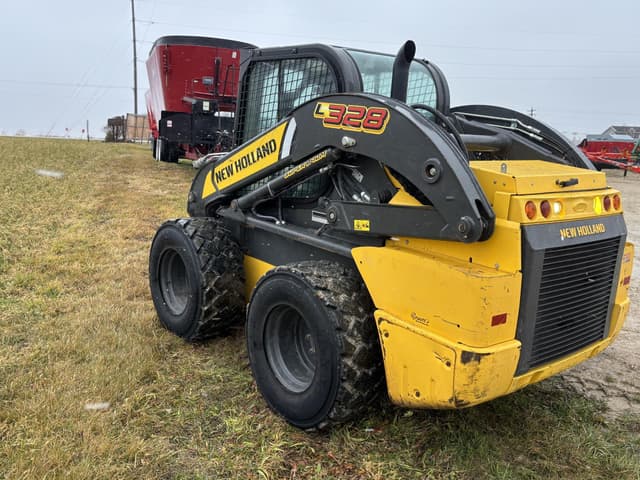 Image of New Holland L328 equipment image 4