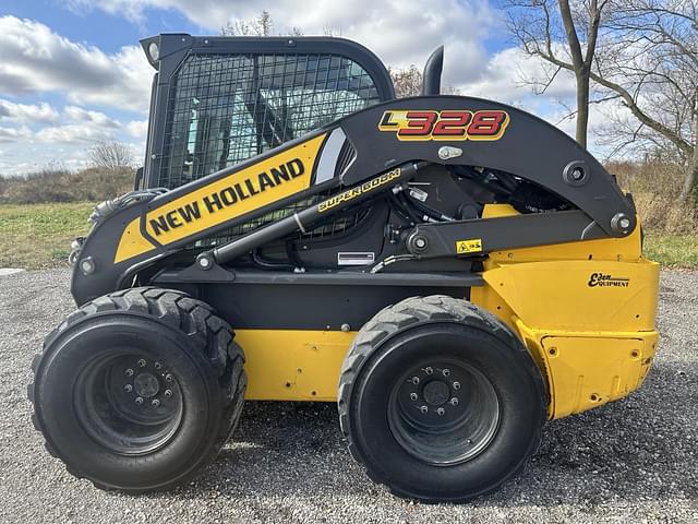 Image of New Holland L328 equipment image 1