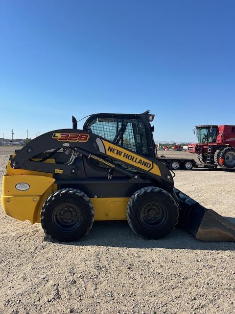 Image of New Holland L328 equipment image 2