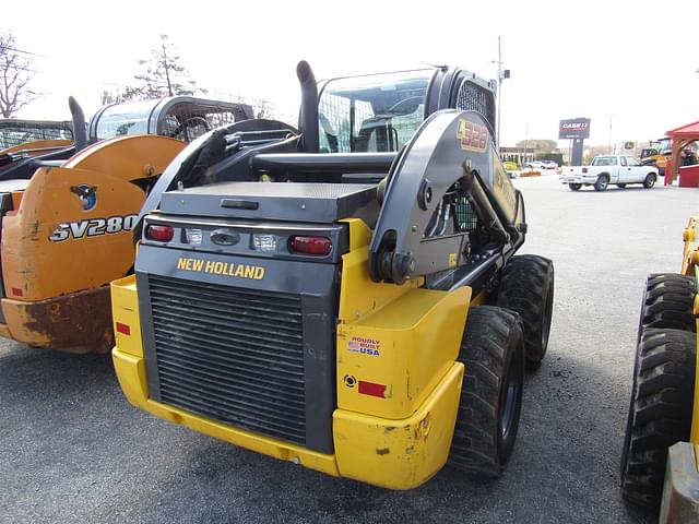 Image of New Holland L328 equipment image 4