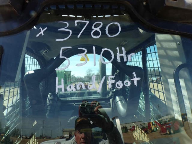 Image of New Holland L328 equipment image 1