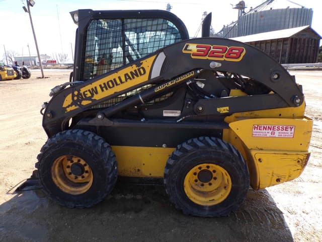 Image of New Holland L328 equipment image 4