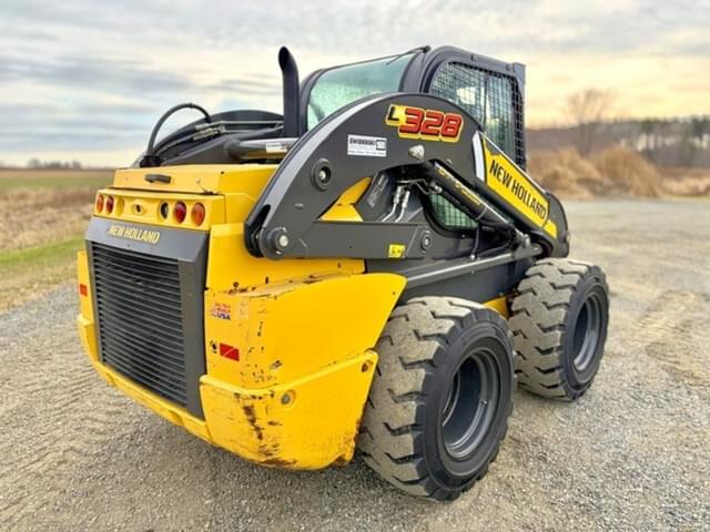 Image of New Holland L328 equipment image 4