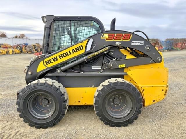 Image of New Holland L328 equipment image 3