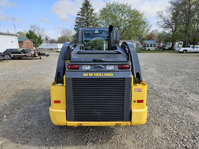 Image of New Holland L334 equipment image 1