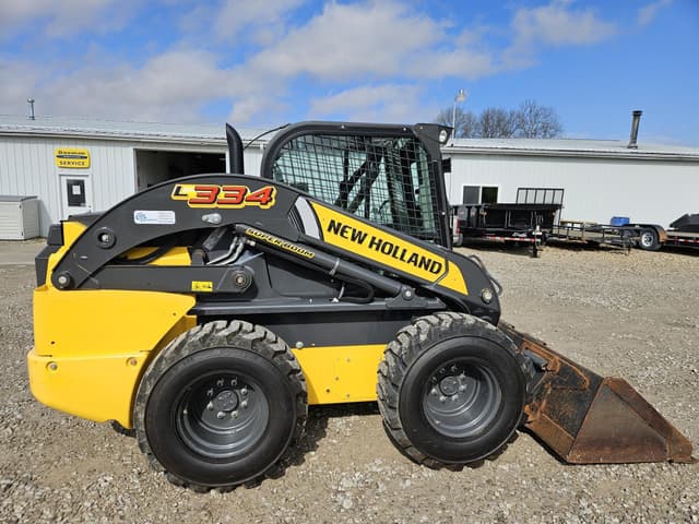 Image of New Holland L334 equipment image 2