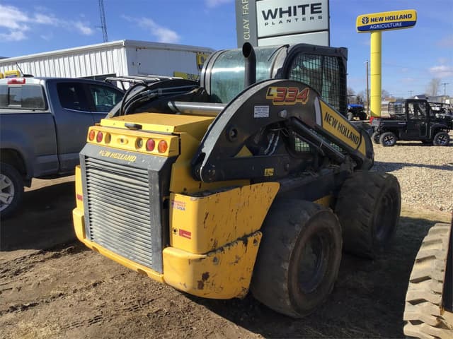 Image of New Holland L334 equipment image 4