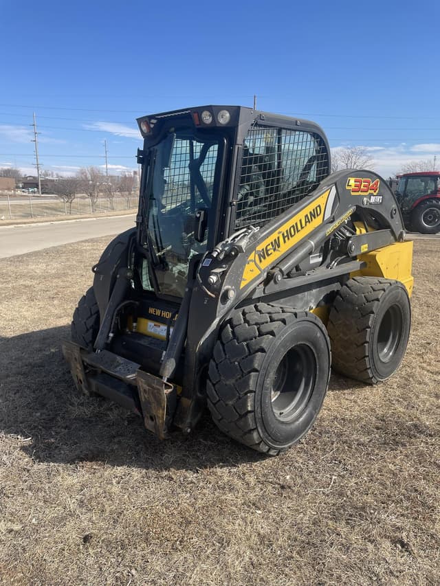 Image of New Holland L334 equipment image 1