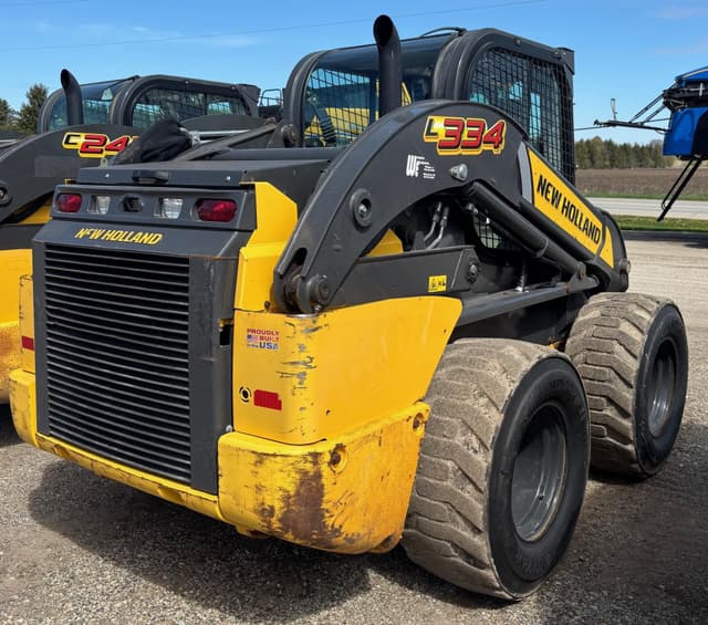 Image of New Holland L334 equipment image 4