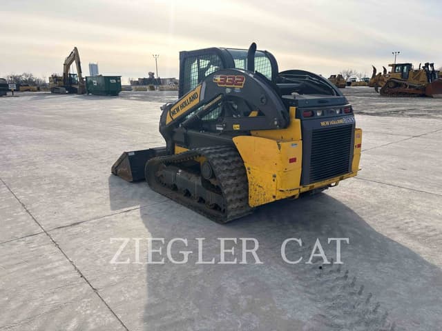 Image of New Holland C332 equipment image 3