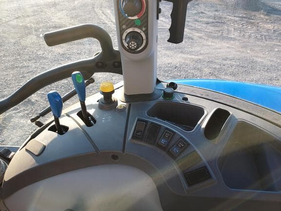 Image of New Holland PowerStar 120 equipment image 4