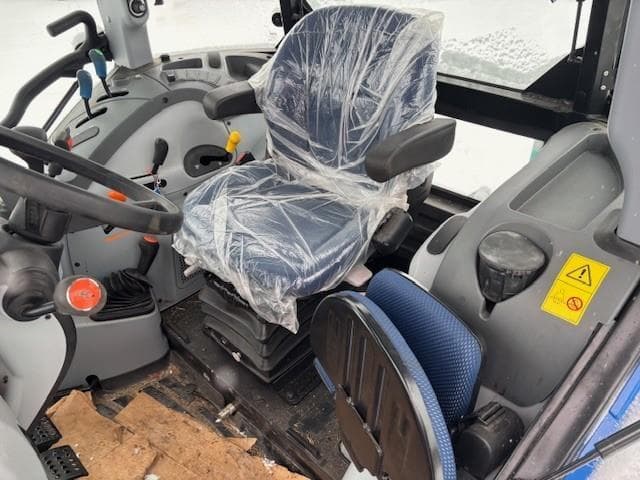 Image of New Holland PowerStar 75 equipment image 4