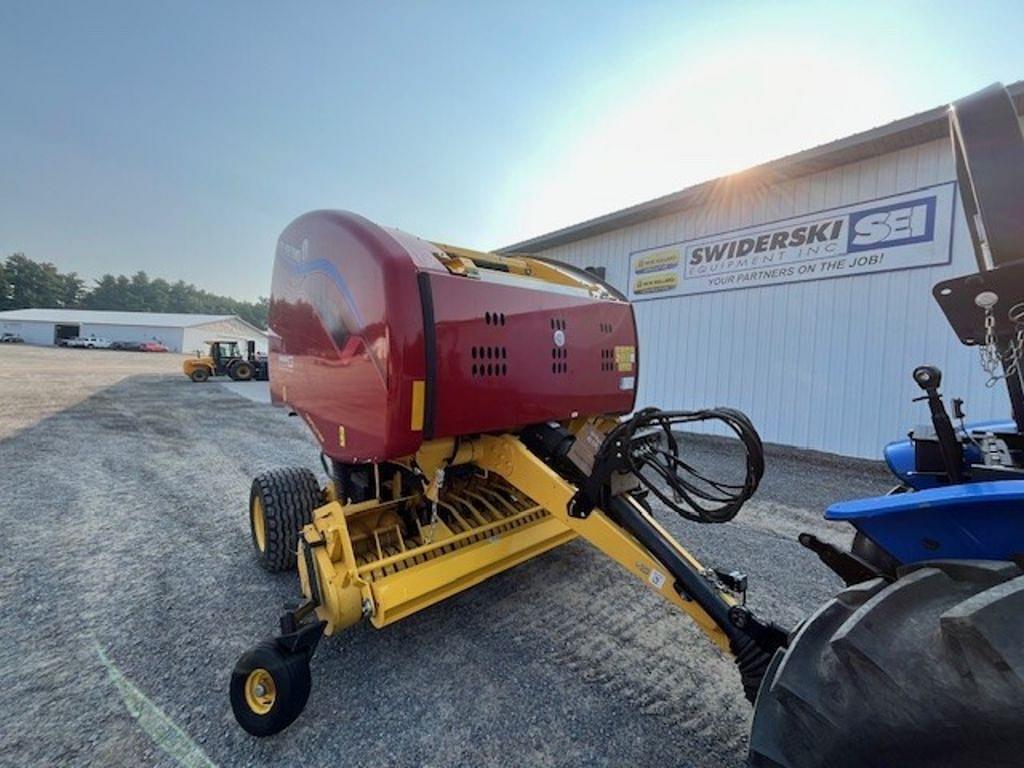 Image of New Holland RB450 CropCutter Primary image